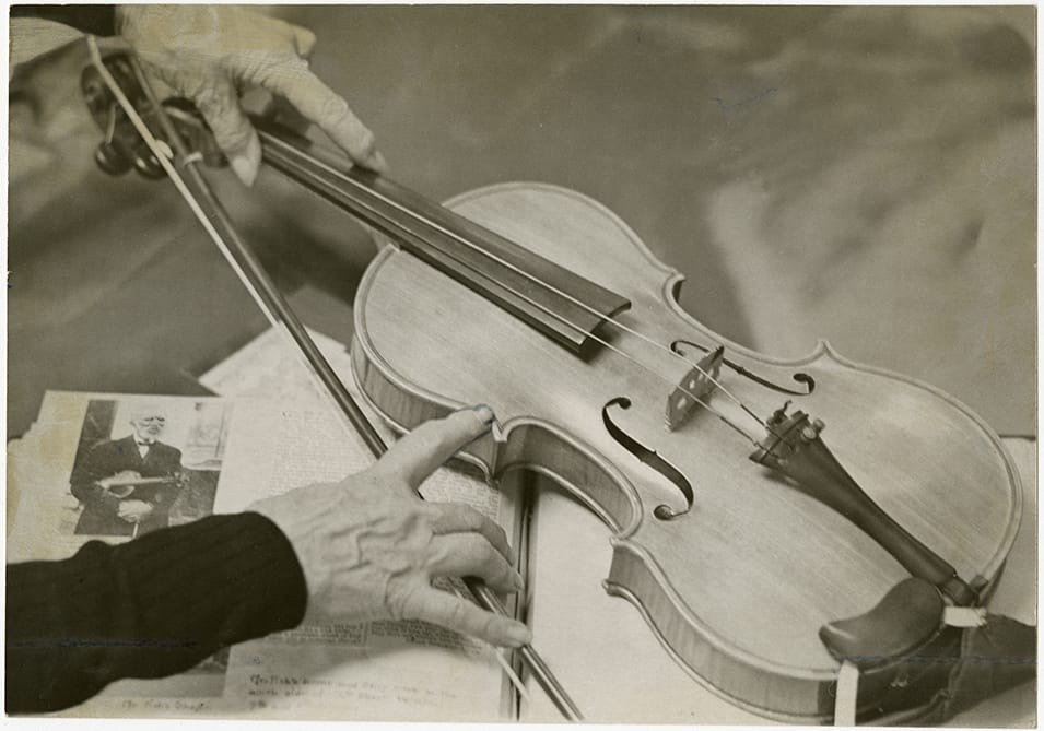 Learning Through Objects: Fisk Violin